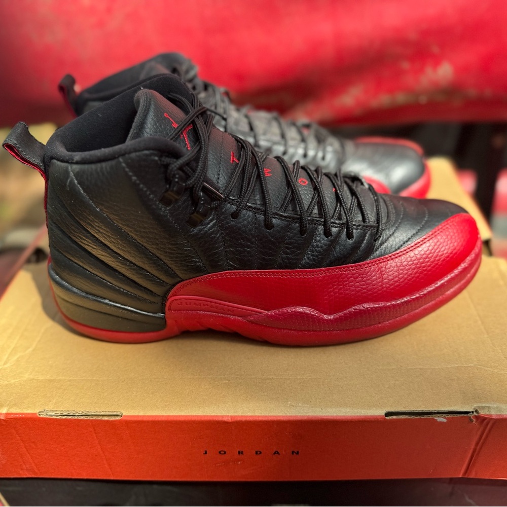 Air Jordan 12 Retro "Flu Game" (2016)